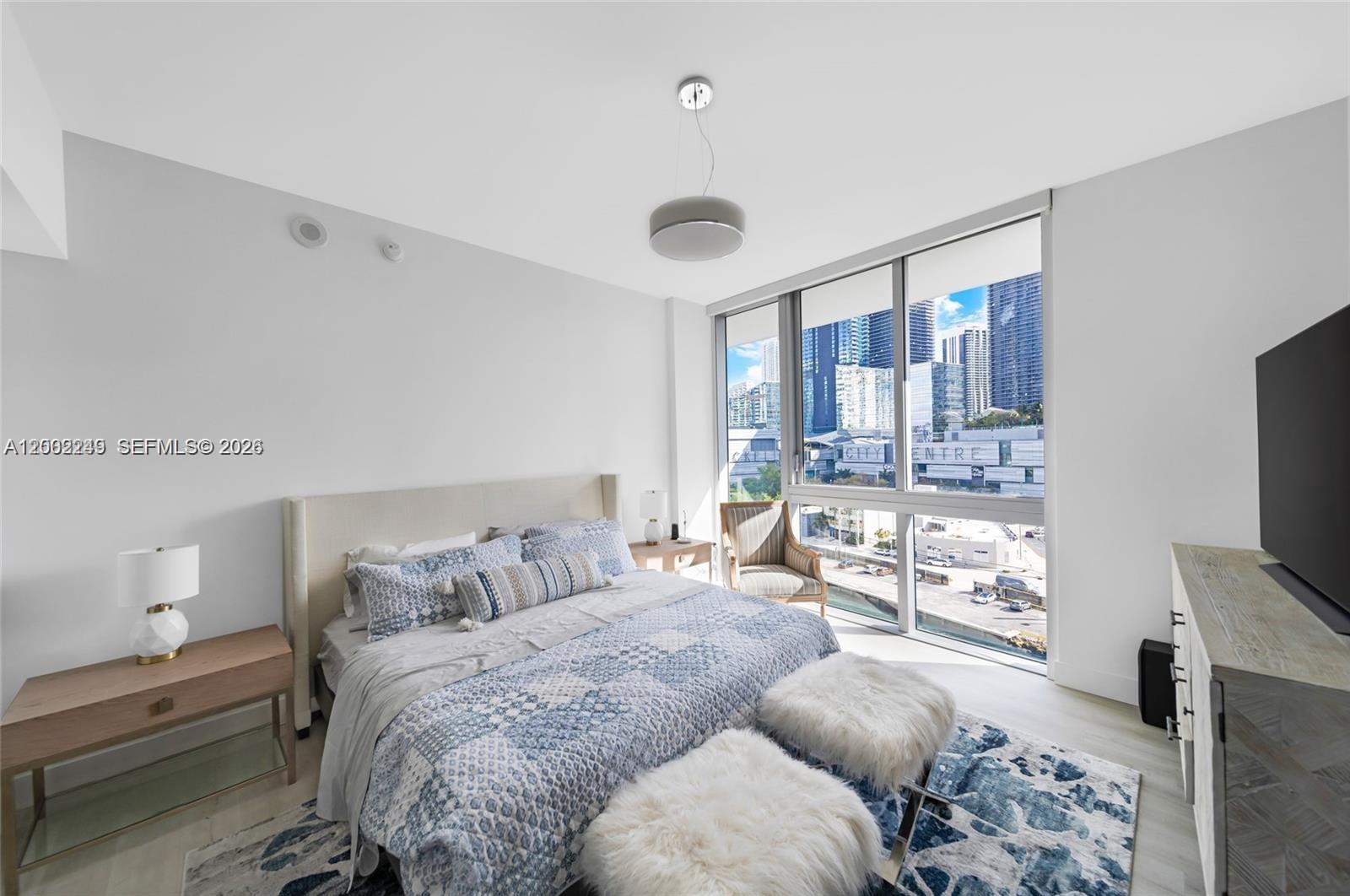 92 Southwest 3rd Street, Unit 902 Miami, FL 33130 - Photo 12 of 31 Photo 12