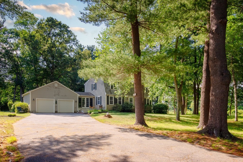 6 Betty Road Walpole, MA 02081 - Photo 1 of 35 Gallery Image 1