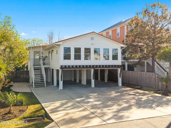 $1,500,000 | 305 Sumter Avenue, Carolina Beach, NC 28428