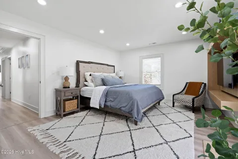 $1,500,000 | 305 Sumter Avenue, Carolina Beach, NC 28428