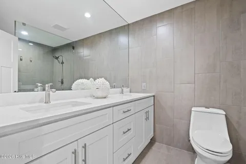 $1,500,000 | 305 Sumter Avenue, Carolina Beach, NC 28428