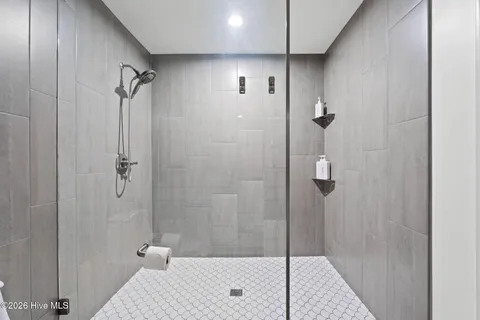 $1,500,000 | 305 Sumter Avenue, Carolina Beach, NC 28428