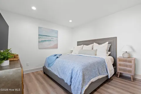 $1,500,000 | 305 Sumter Avenue, Carolina Beach, NC 28428