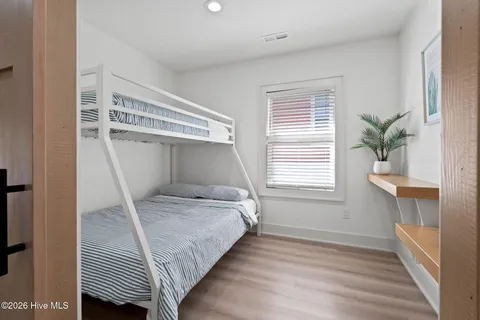 $1,500,000 | 305 Sumter Avenue, Carolina Beach, NC 28428