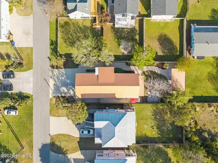 $1,500,000 | 305 Sumter Avenue, Carolina Beach, NC 28428