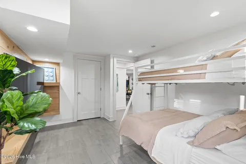 $1,500,000 | 305 Sumter Avenue, Carolina Beach, NC 28428