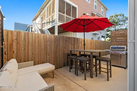 $1,500,000 | 305 Sumter Avenue, Carolina Beach, NC 28428