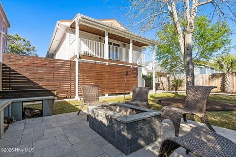 $1,500,000 | 305 Sumter Avenue, Carolina Beach, NC 28428