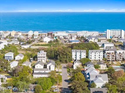 $1,500,000 | 305 Sumter Avenue, Carolina Beach, NC 28428