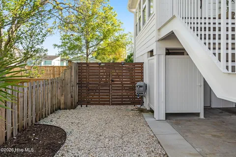 $1,500,000 | 305 Sumter Avenue, Carolina Beach, NC 28428