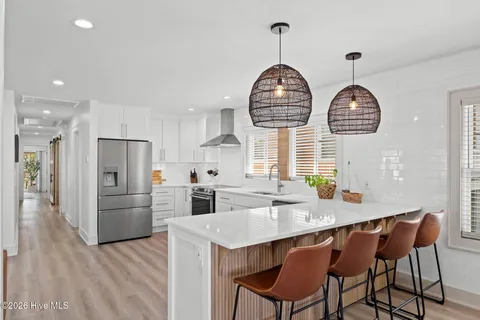 $1,500,000 | 305 Sumter Avenue, Carolina Beach, NC 28428