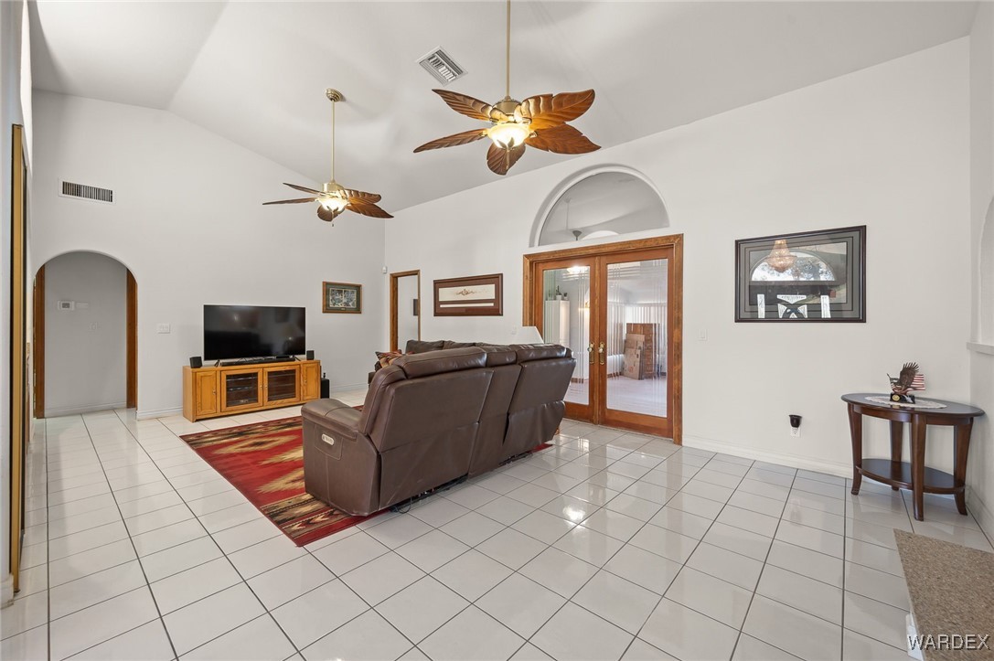 3516 Packsaddle Road Kingman, AZ 86401 - Photo 22 of 100 Family Room