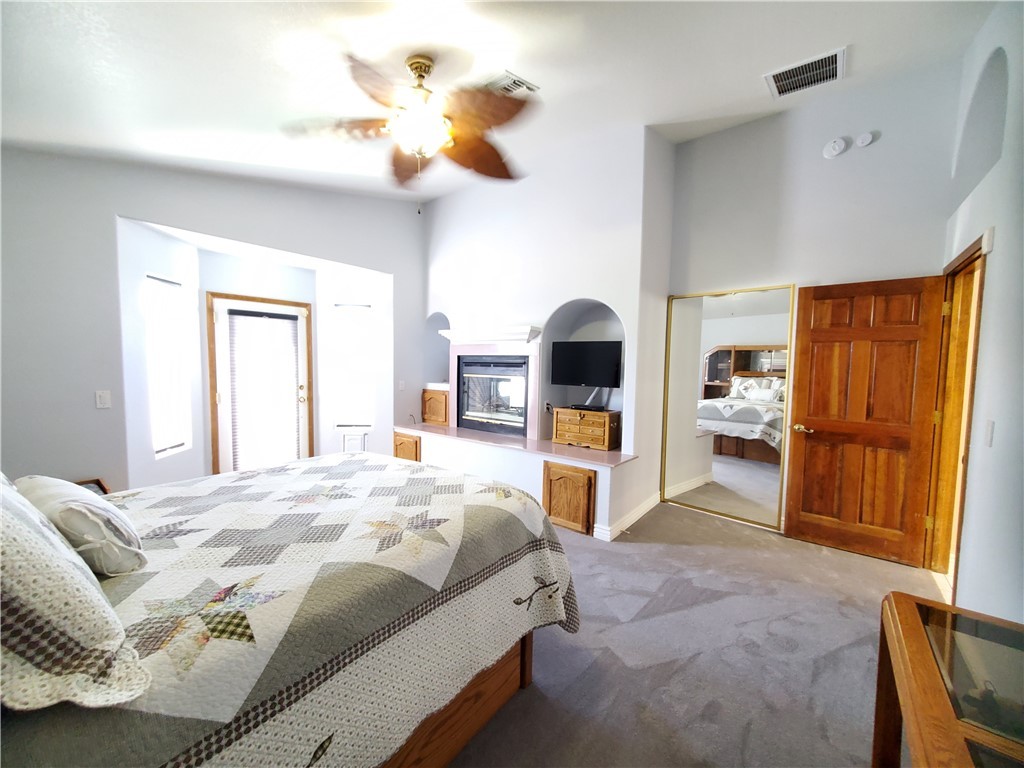 3516 Packsaddle Road Kingman, AZ 86401 - Photo 41 of 100 Master Bedroom