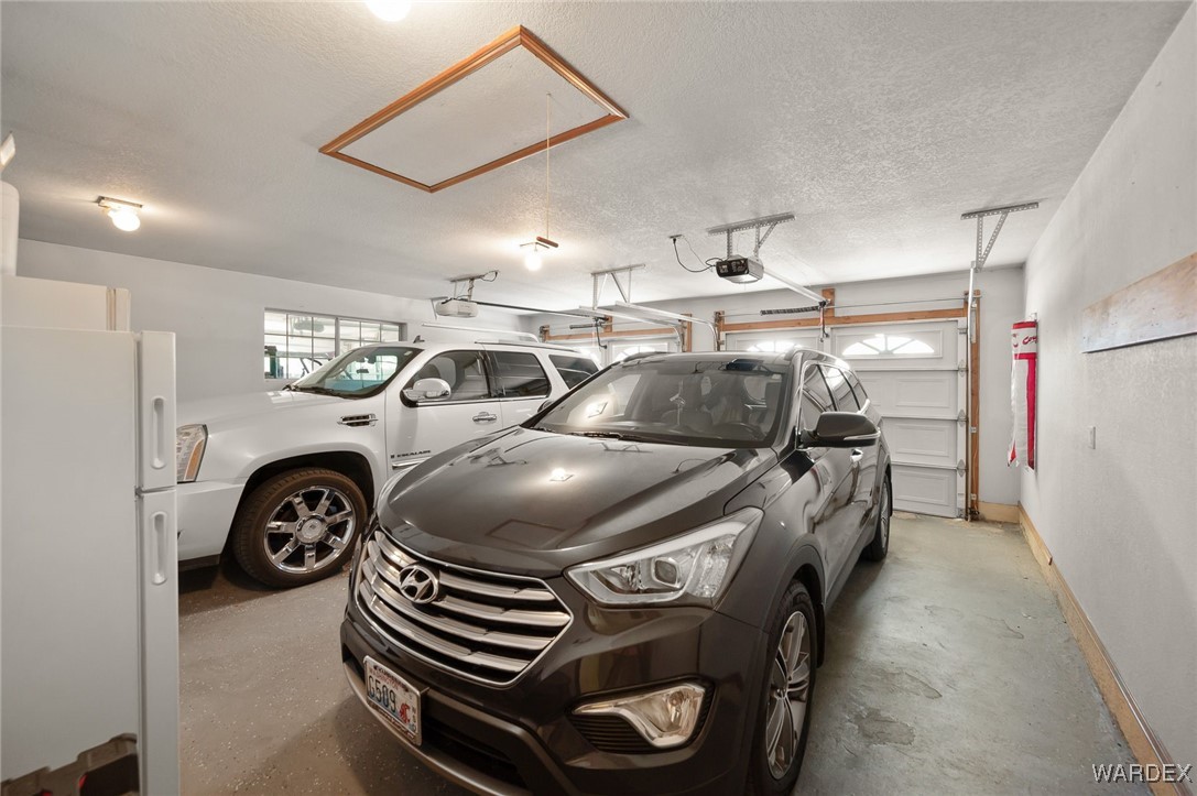 3516 Packsaddle Road Kingman, AZ 86401 - Photo 65 of 100 Garage