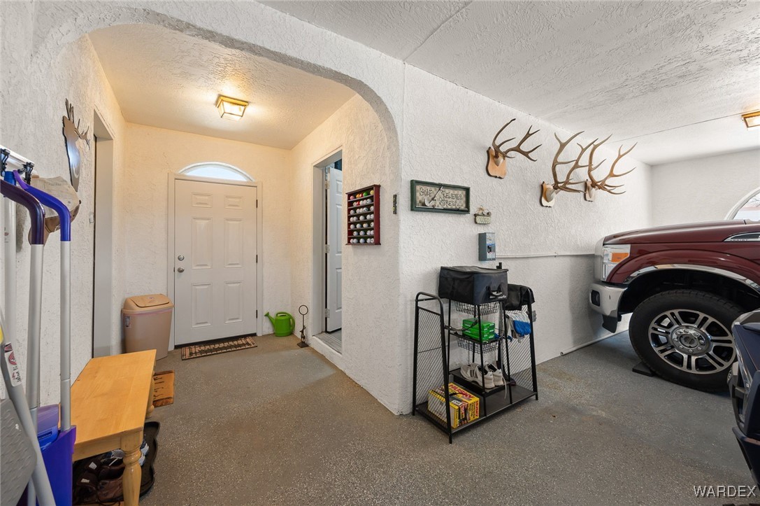 3516 Packsaddle Road Kingman, AZ 86401 - Photo 67 of 100 Garage