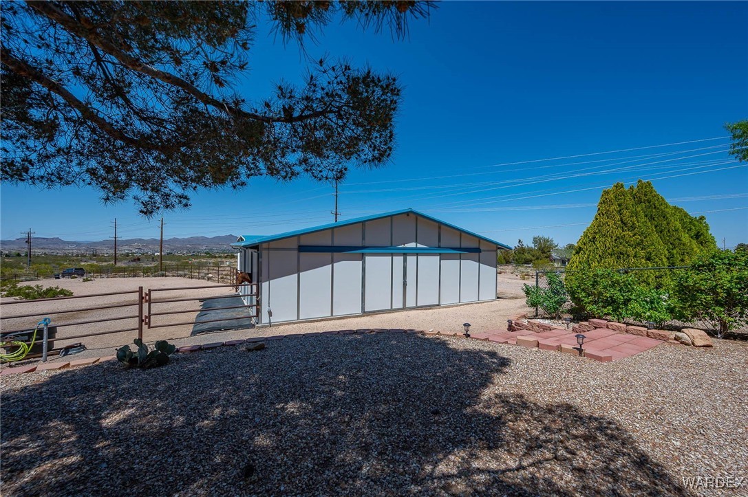 3516 Packsaddle Road Kingman, AZ 86401 - Photo 89 of 100 Barn