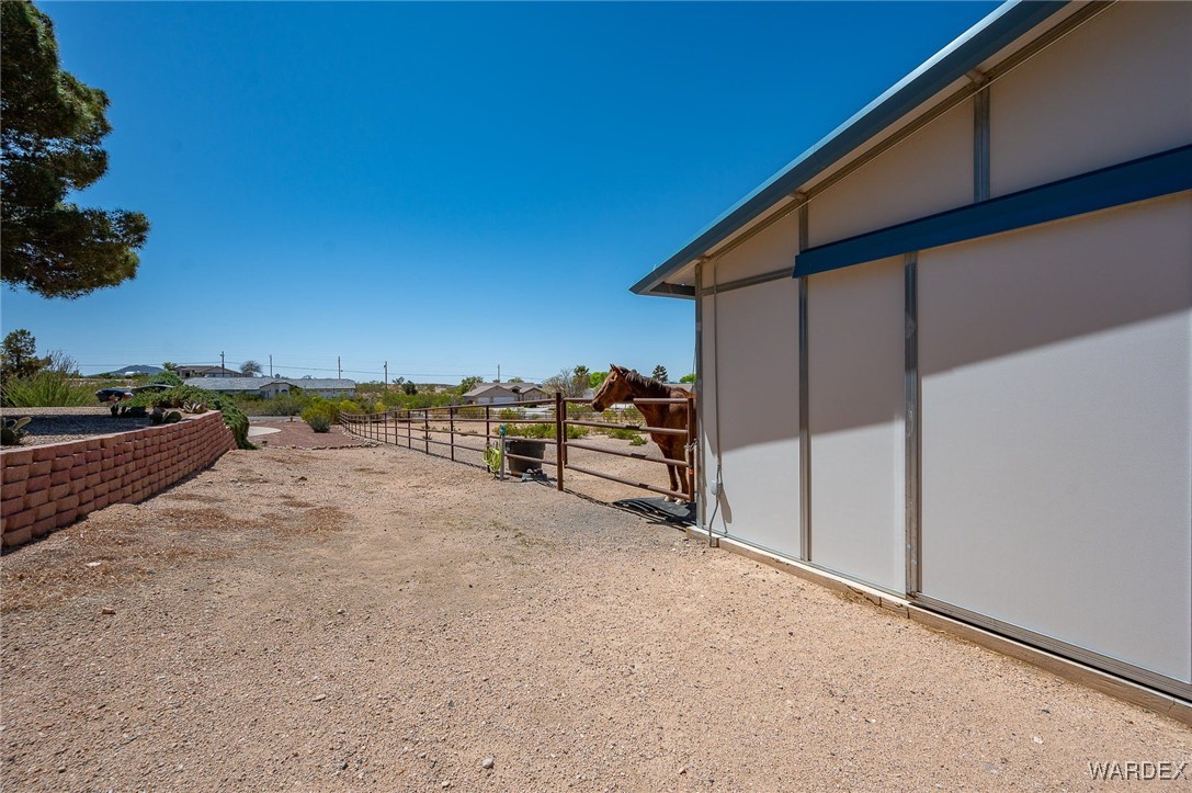 3516 Packsaddle Road Kingman, AZ 86401 - Photo 90 of 100 Barn