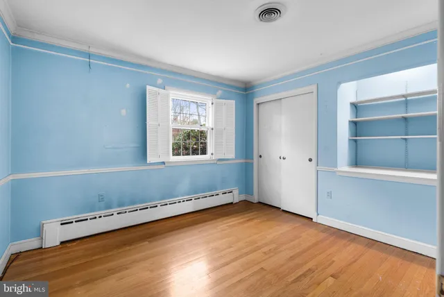 an empty room with a window