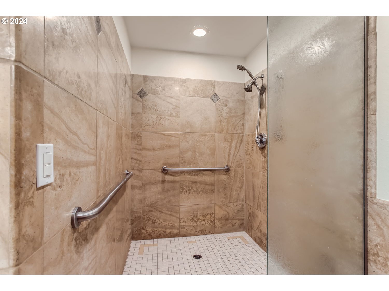 10329 Southwest Porter Street Portland, OR 97225 - Photo 13 of 27 Gallery Image 13
