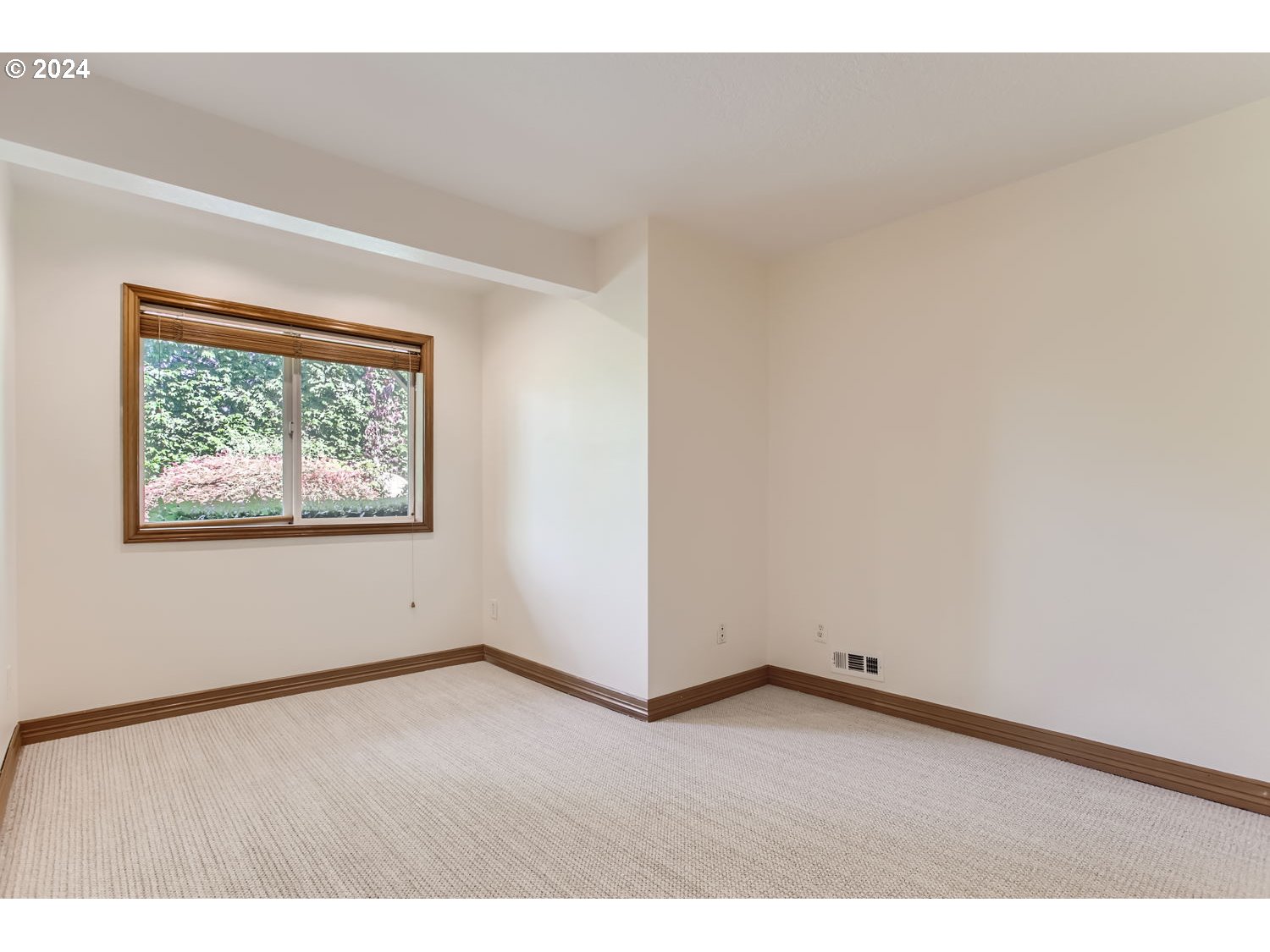 10329 Southwest Porter Street Portland, OR 97225 - Photo 21 of 27 Gallery Image 21
