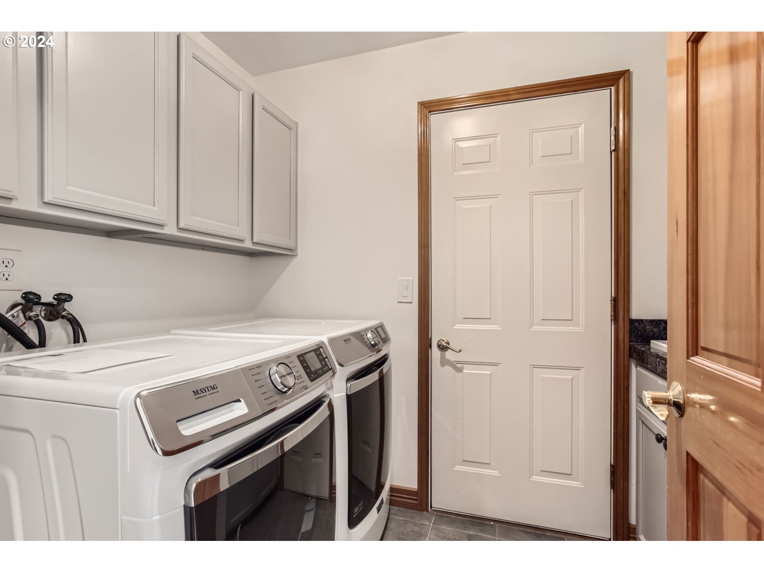 10329 Southwest Porter Street Portland, OR 97225 - Photo 22 of 27 Gallery Image 22