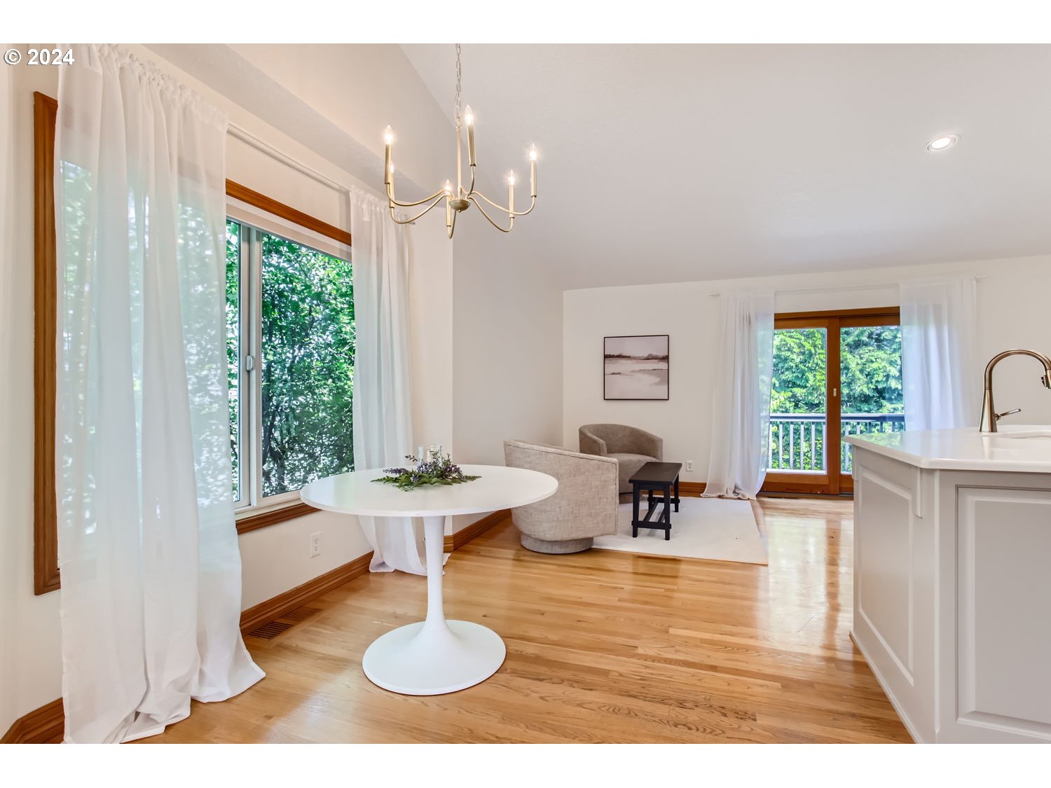 10329 Southwest Porter Street Portland, OR 97225 - Photo 9 of 27 Gallery Image 9