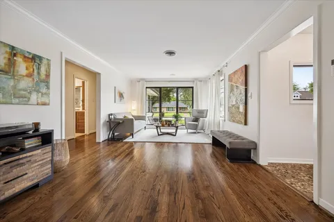$815,000 | 6230 Waltway Drive, Houston, TX 77008