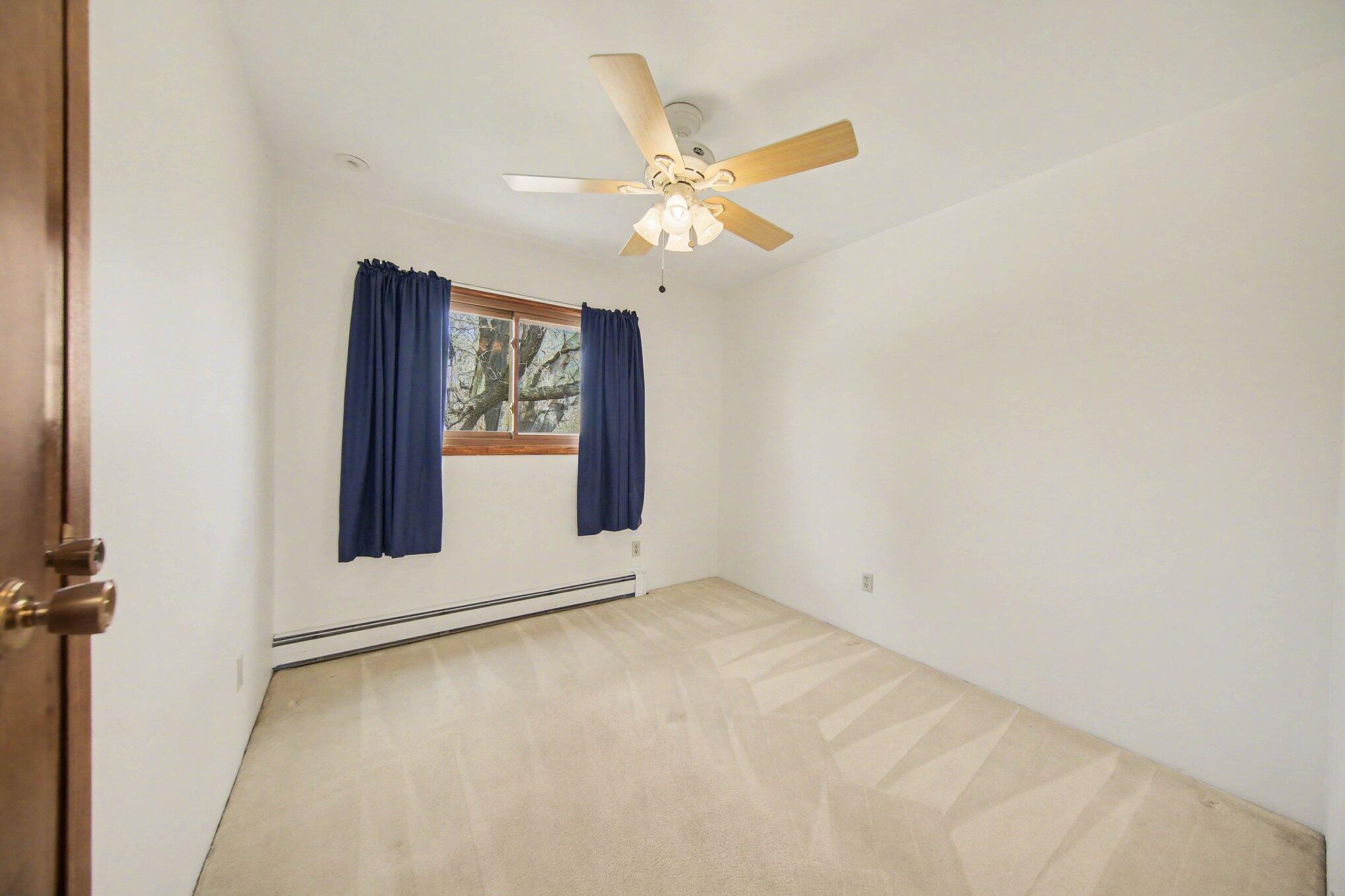 9011 Hiser Road Milan, MI 48160 - Photo 15 of 42 015_file_1084