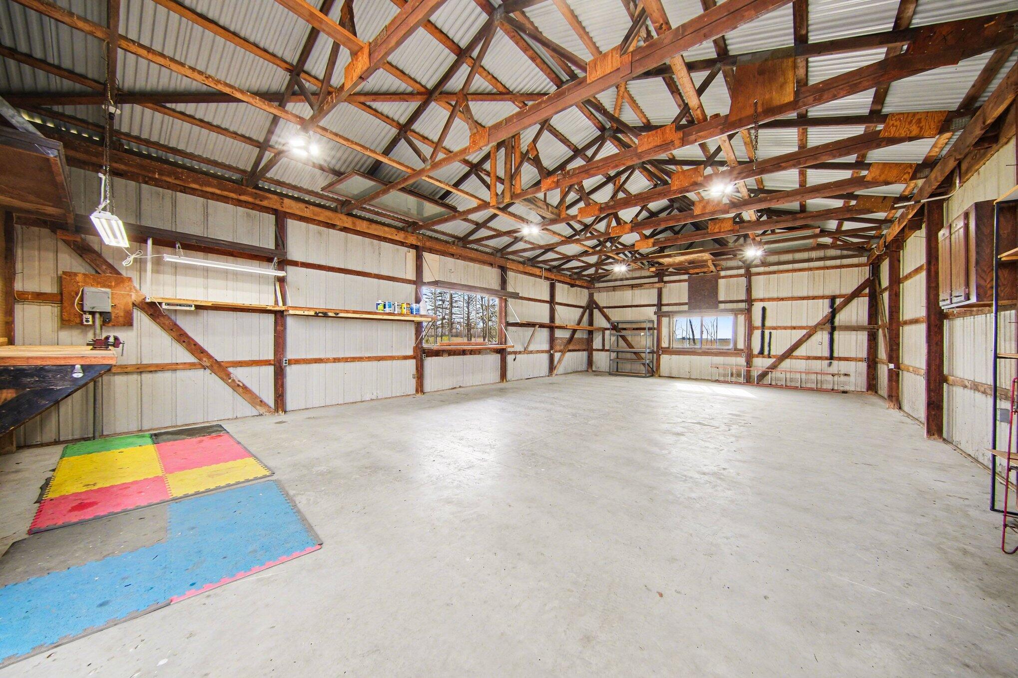 9011 Hiser Road Milan, MI 48160 - Photo 30 of 42 030_file_6857