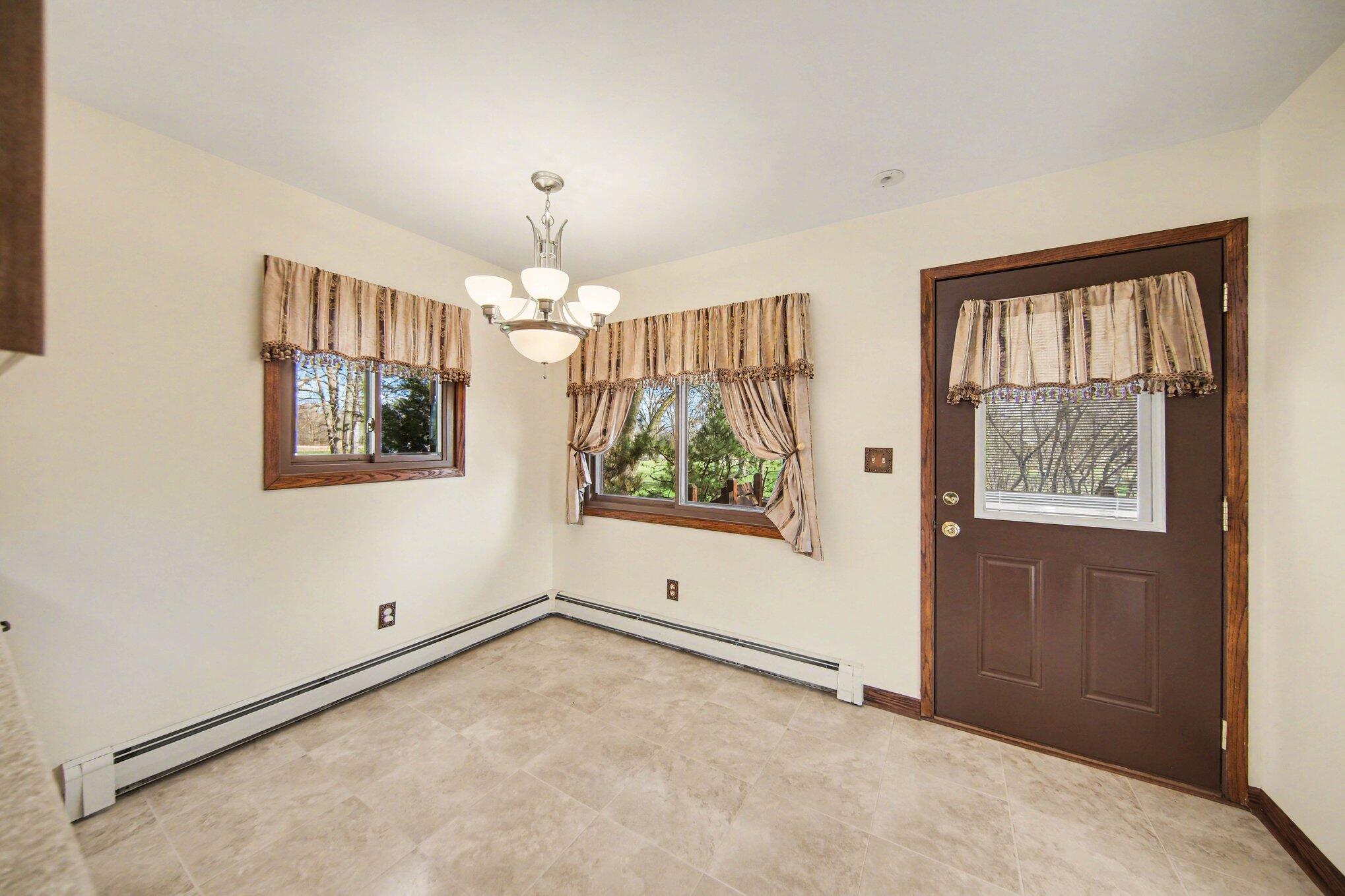 9011 Hiser Road Milan, MI 48160 - Photo 9 of 42 009_file_8621