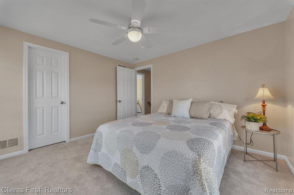 46408 Doubletree Road Canton, MI 48187 - Photo 36 of 61