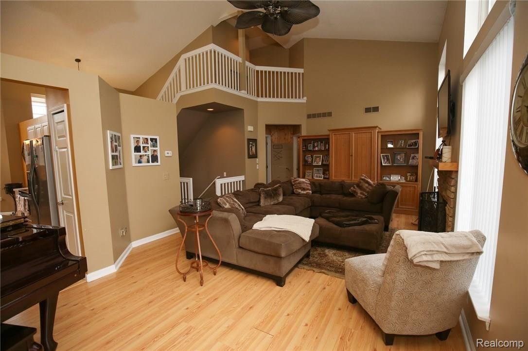 4659 Amberwood Court Rochester, MI 48306 - Photo 9 of 30 ZT7A5590.jpg