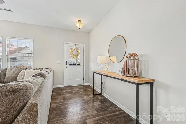 a view of a livingroom with furniture