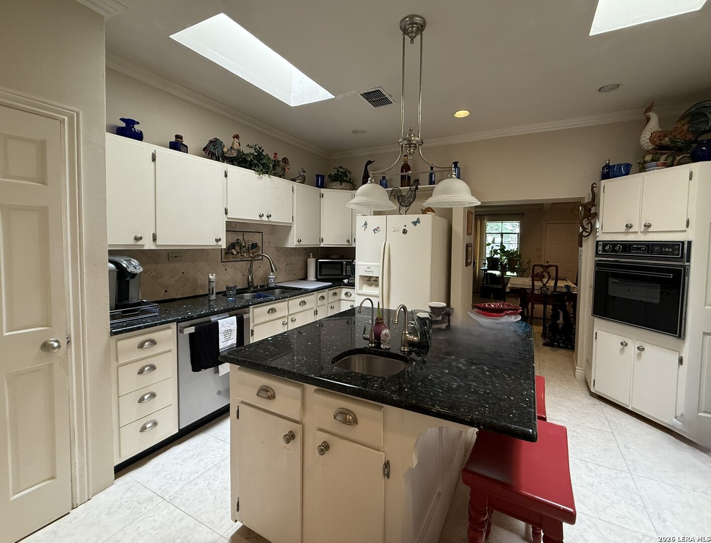 100 Hazel Avenue Three Rivers, TX 78071 - Photo 3 of 19