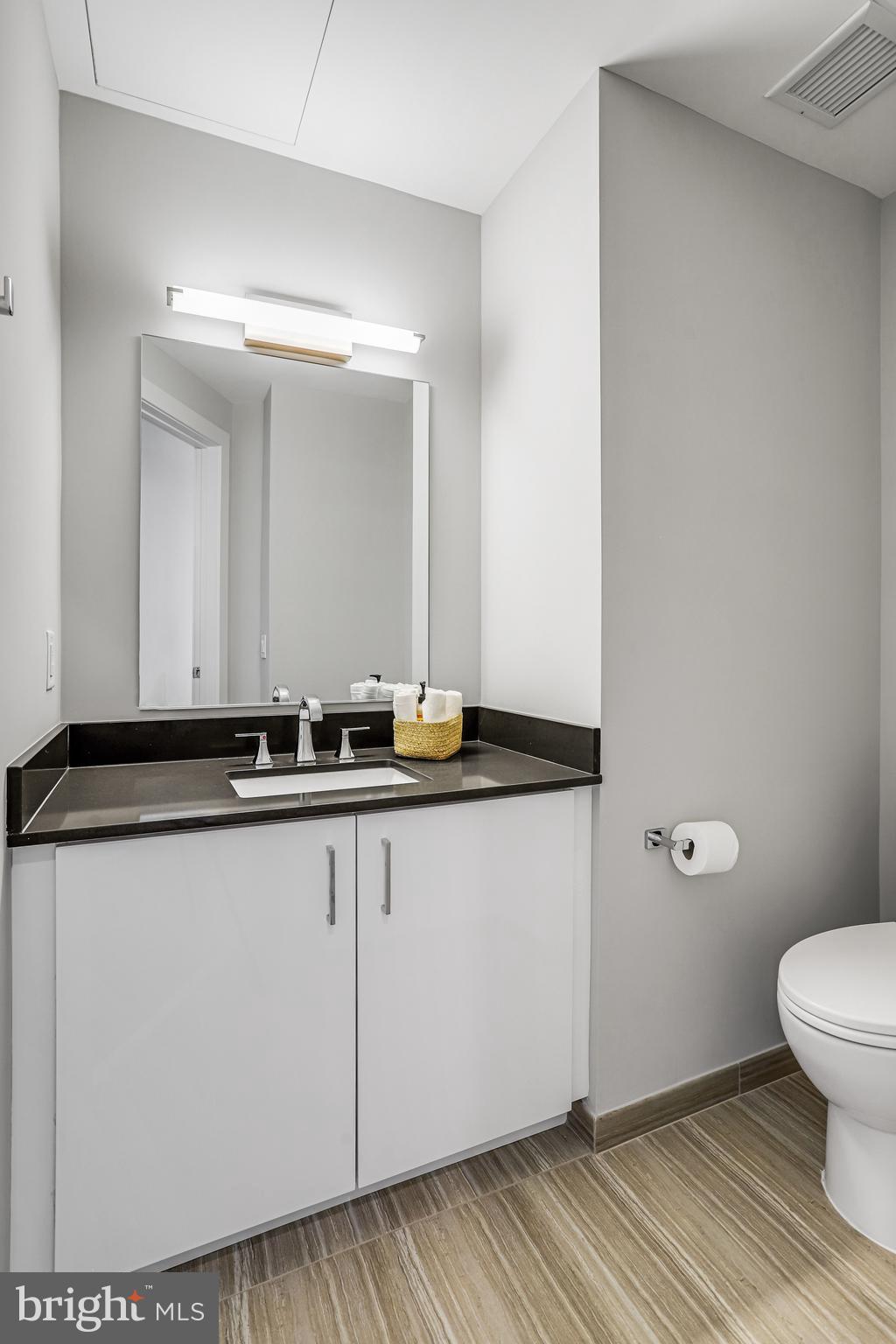 88 V Street Southwest, Unit 605 Washington, DC 20024 - Photo 16 of 50
