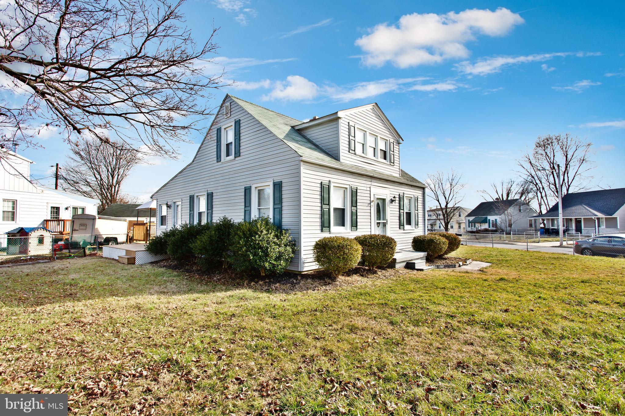 21 Crafton Road Essex, MD 21221 - Photo 4 of 35 Gallery Image 4