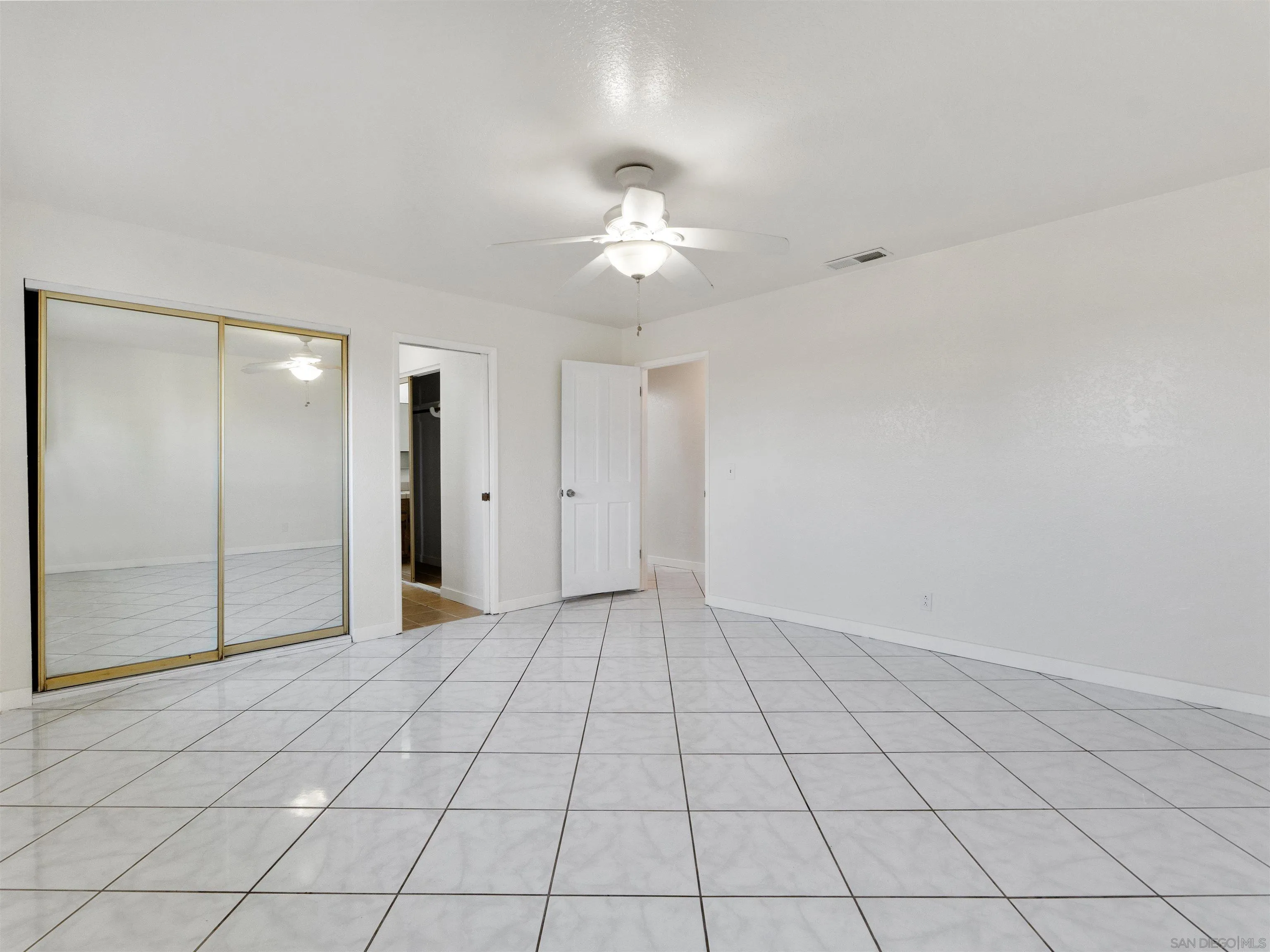 1621 Lilac Road Ramona, CA 92065 - Photo 14 of 35 Primary Bedroom