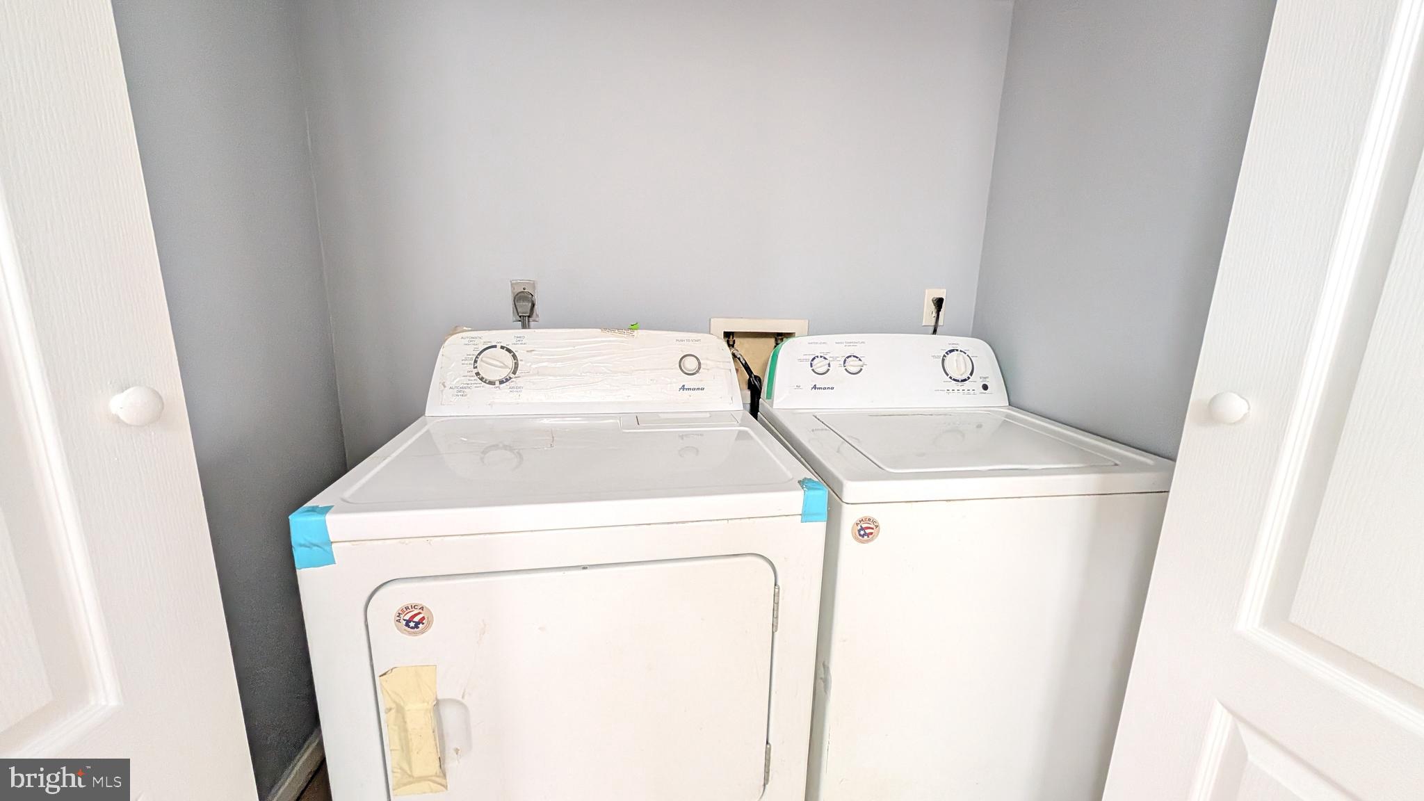 354 Valley Mill Road Winchester, VA 22602 - Photo 10 of 34 a utility room with dryer and washer