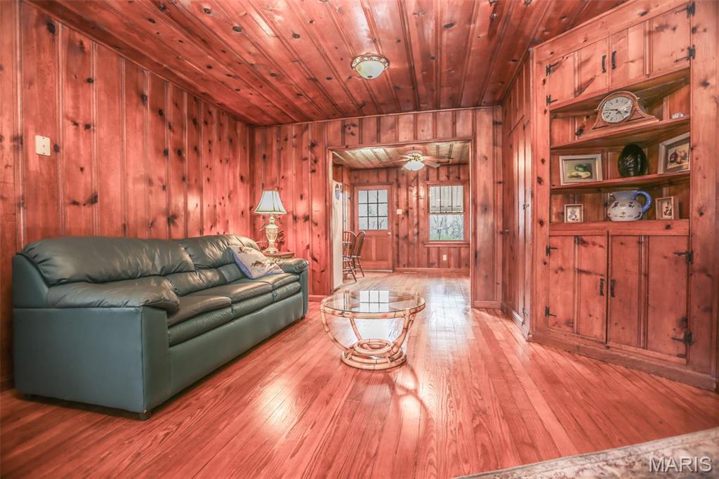 1350 Hillsboro Road High Ridge, MO 63049 - Photo 10 of 22