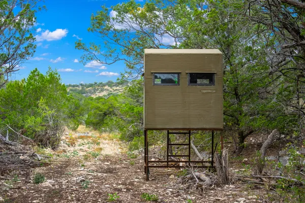 $1,350,000 | 13812 High Lonesome Road, Comstock, TX 78837