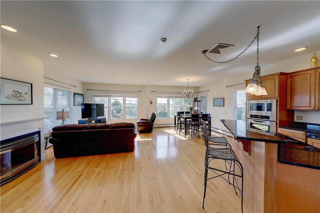 4 Tidewater Road Narragansett, RI 02882 - Photo 5 of 40 Gallery Image 5