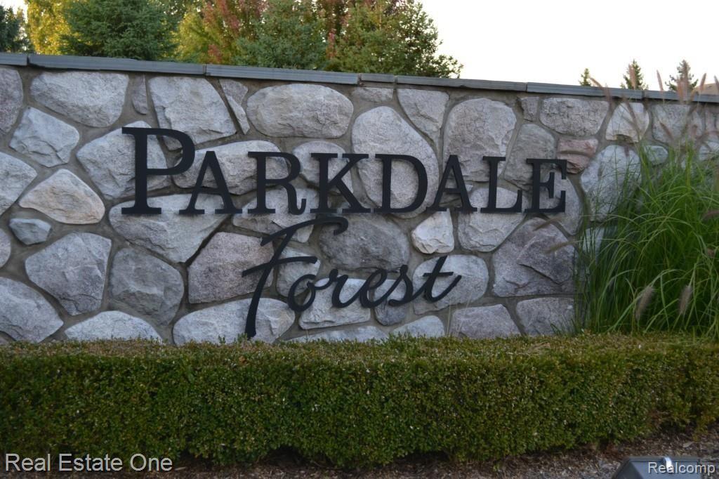 1740 Deepwood Circle, Unit 79 Rochester, MI 48307 - Photo 21 of 24 Parkdale Forest Community