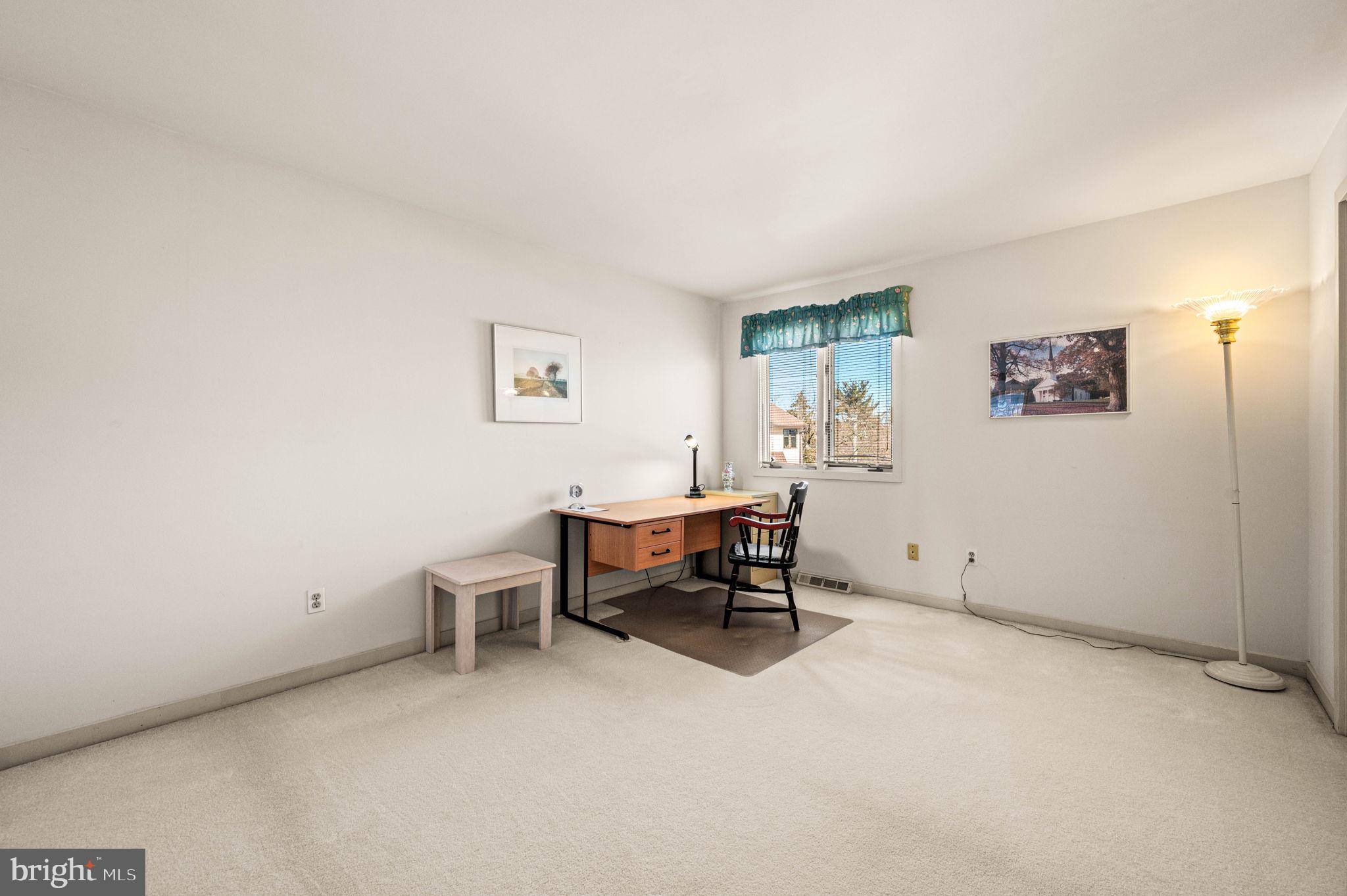 10 Llanfair Road, Unit 9 Ardmore, PA 19003 - Photo 24 of 32