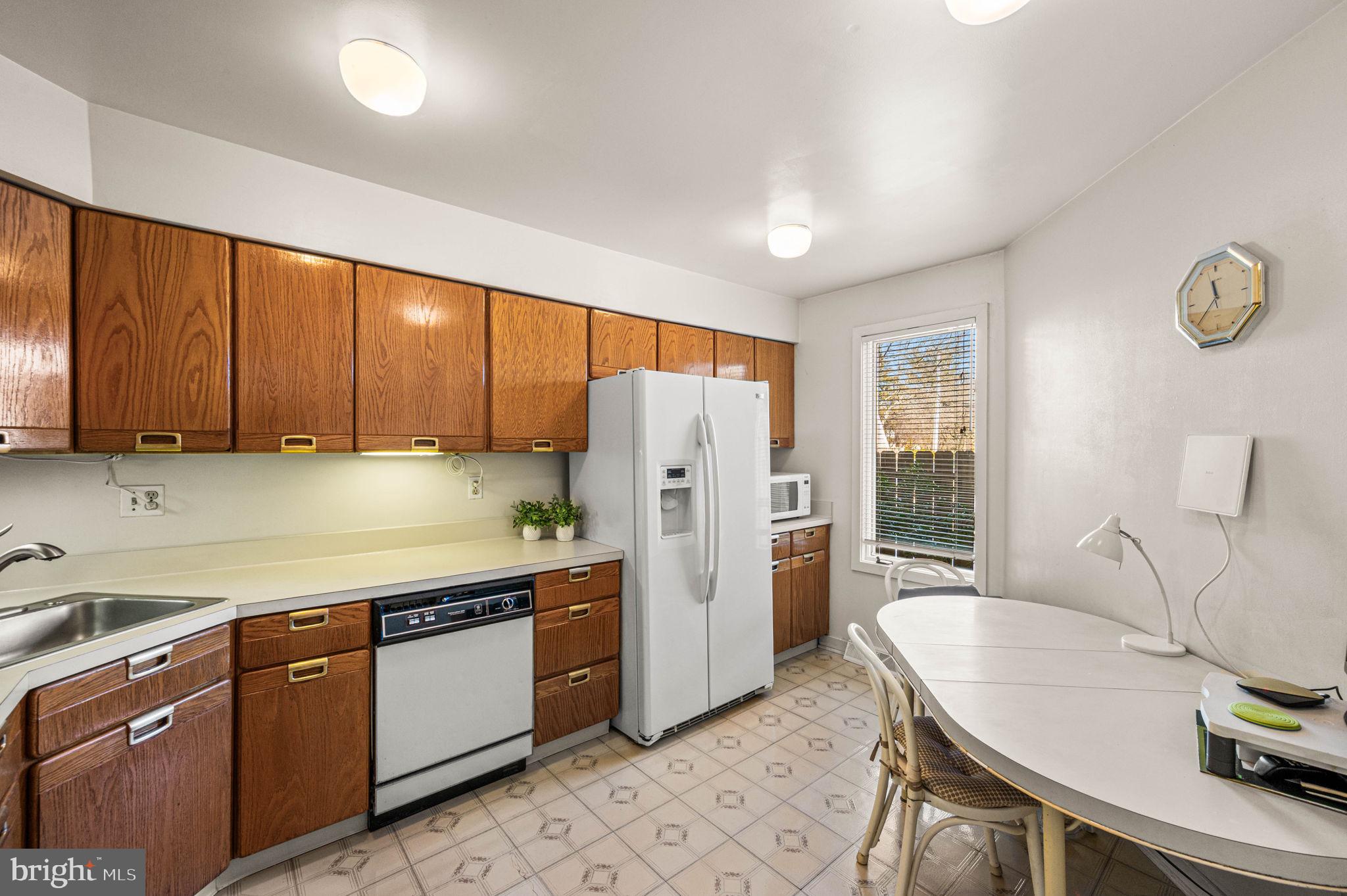 10 Llanfair Road, Unit 9 Ardmore, PA 19003 - Photo 8 of 32