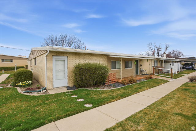 403 West 400 North, Unit 1 Bountiful, UT 84010 - Photo 2 of 24