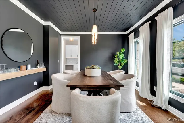 $1,089,900 | 7424 Jewett Holmwood Road, Orchard Park, NY 14127