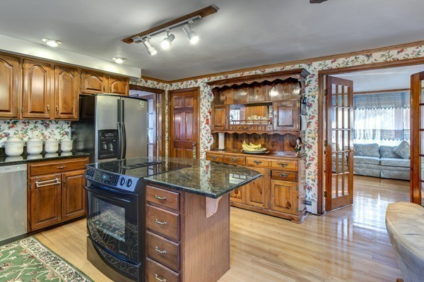 39 Appaloosa Lane Hamilton, MA 01982 - Photo 10 of 28