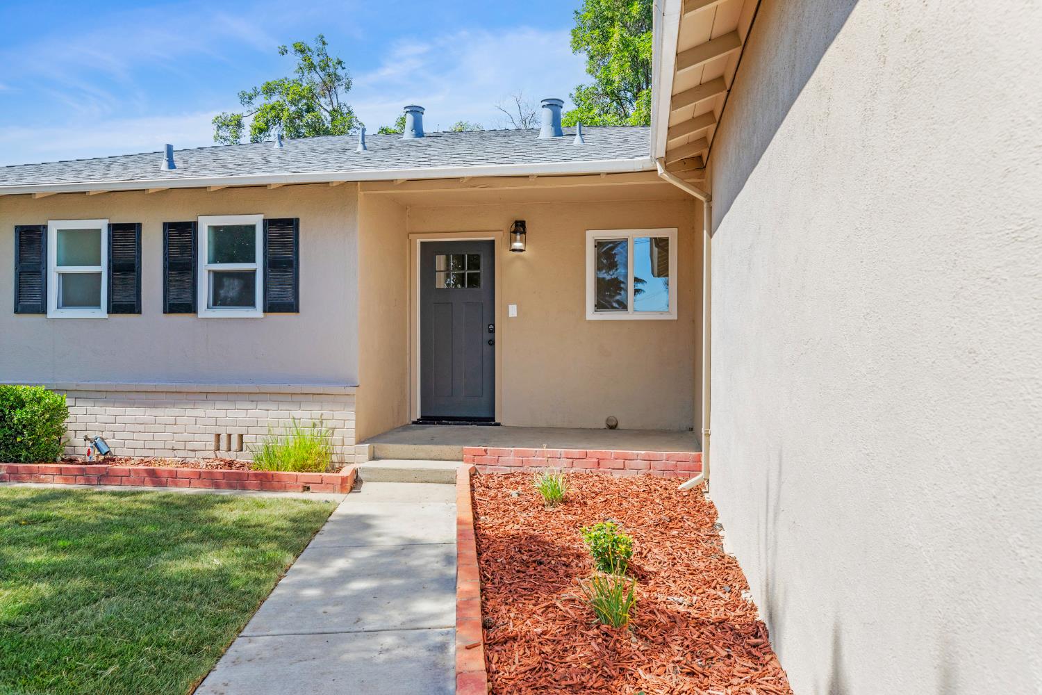 1709 Barbara Way Modesto, CA 95350 - Photo 4 of 45