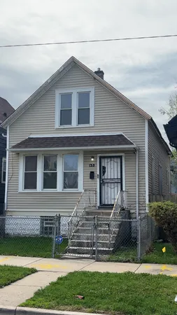 $113,500 | 65 West 112th Place, Chicago, IL 60628