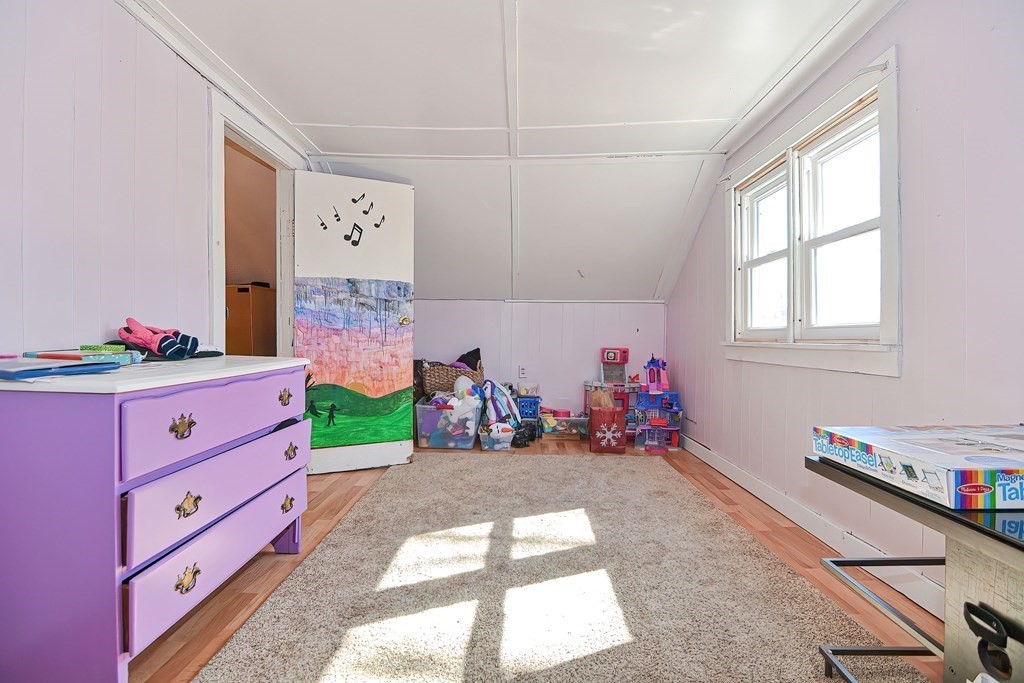4 Monson Road Wales, MA 01081 - Photo 14 of 40